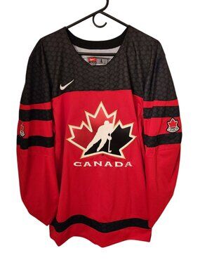 Nike Team Canada Connolly IIHF Hockey Jersey Large Red Black Sewn Stitched EUC